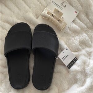 Women's lululemon slides and lululemon hair clip bundle! BRAND NEW with tags!